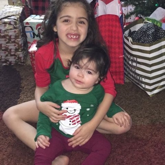 Meet your Posher, Daniela - Picture 1 of 1